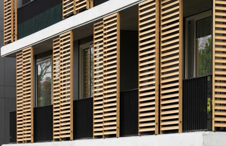 Renson Loggia āra fasādes paneļu žalūzijas - noēnojums Renson Loggia āra fasādes paneļu žalūzijas - noēnojums